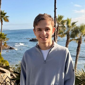 Brayden Gravelle is a student at Bellarmine Prep in Tacoma, Washington.