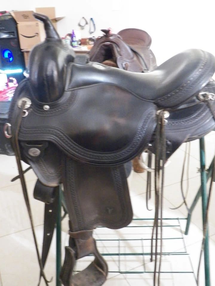 16" Circle Y Flex Tree Trail Saddle - Julie Goodnight