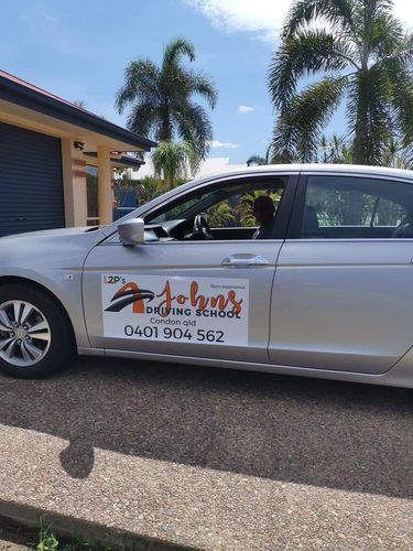 Auto and manual driving lessons, only $50 per hour, 39years experience, overseas license transfers, 