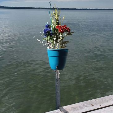 dock post planter attachment