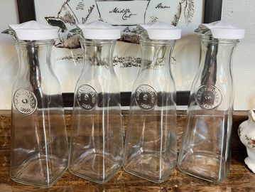 4 glass carafes