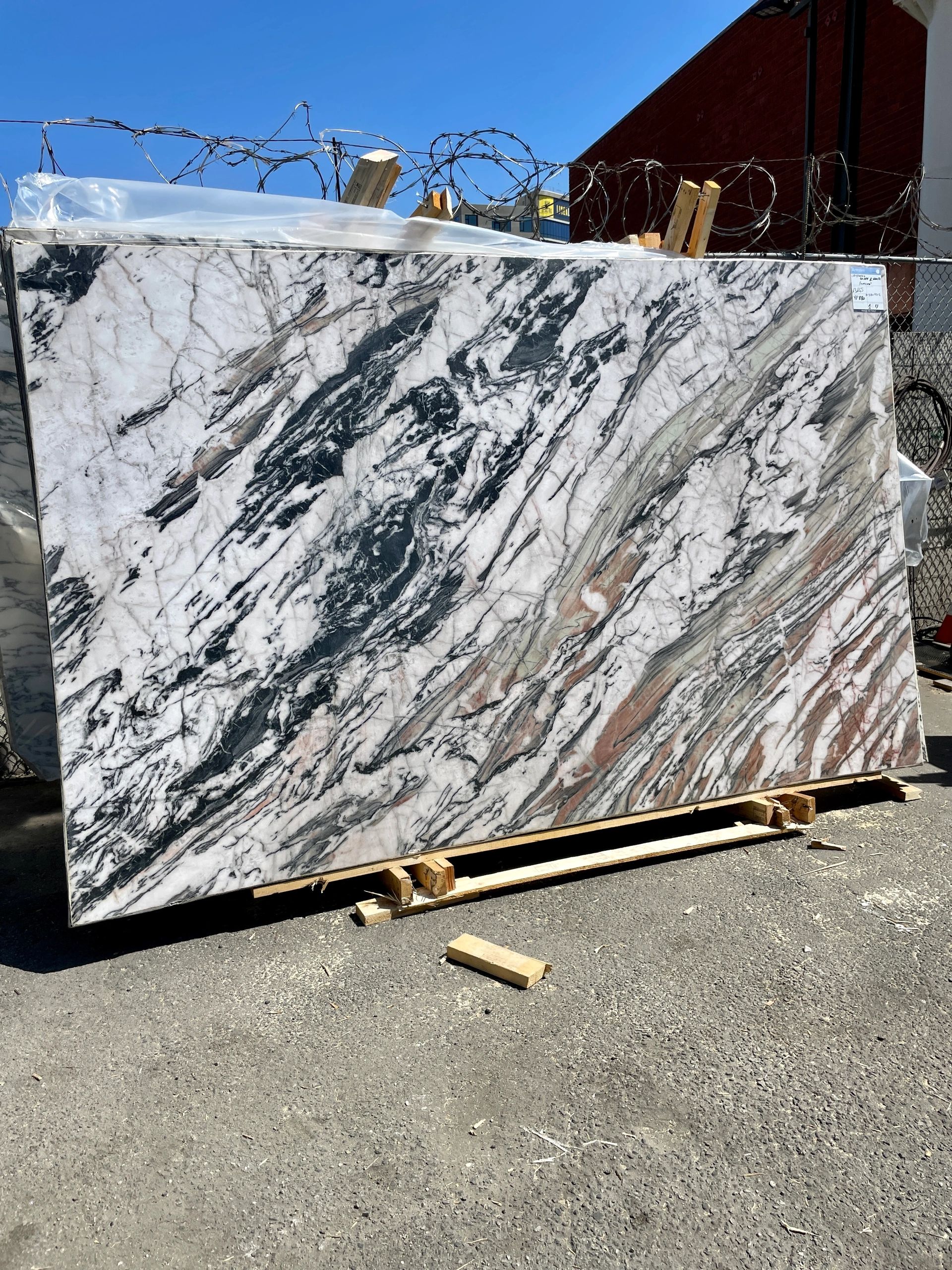 Quartzite Antolini Cristallo Crystal slab black and white polished translucent slab cristallo 