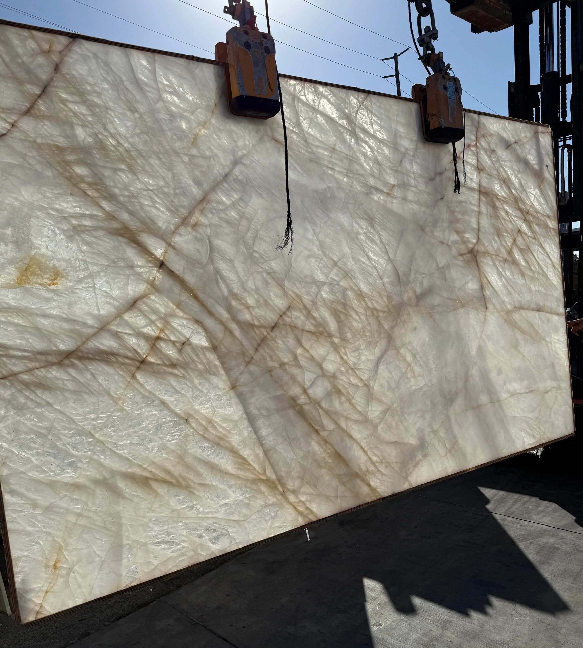 2cm Antolini Cristallo Bianco Rutile Select Slab (Lot A0396, 77" x 130", Polished)