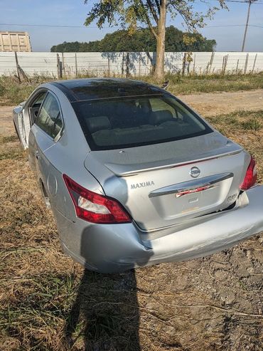 2009 NISSAN MAXIMA FOR PARTS ONLY!