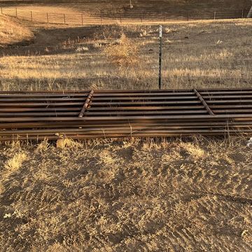 We have steel gates from 4’ to 16’