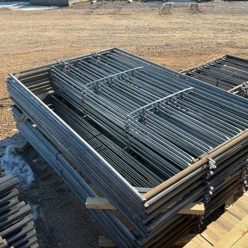 Attach Portable Corral Panels to our Bow Gates by simply securing 2 pins.