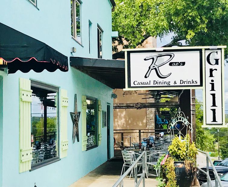 Restaurant, Bar - Rae's Rbar & Grill - Marble Falls, Texas