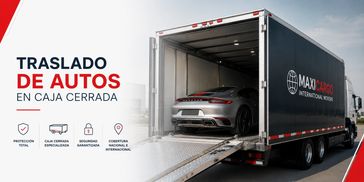 Camión cerrado transportando un auto deportivo con protección total.