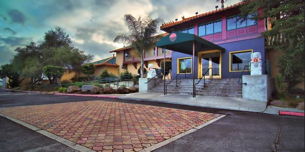 Exterior view of Hong Kong East Ocean Restaurant in Emeryville, California.