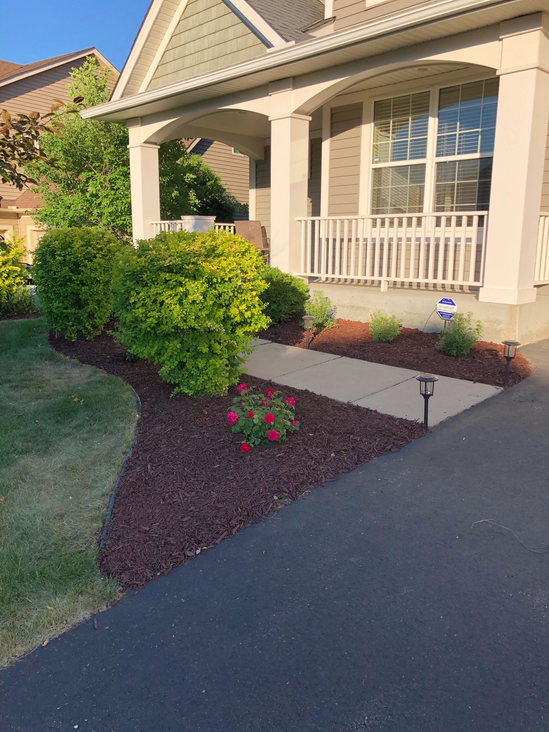 2 Shovels Landscaping Home