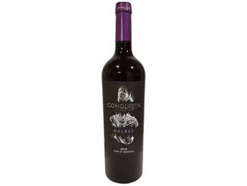 Bottle of Conquista Malbec wine.