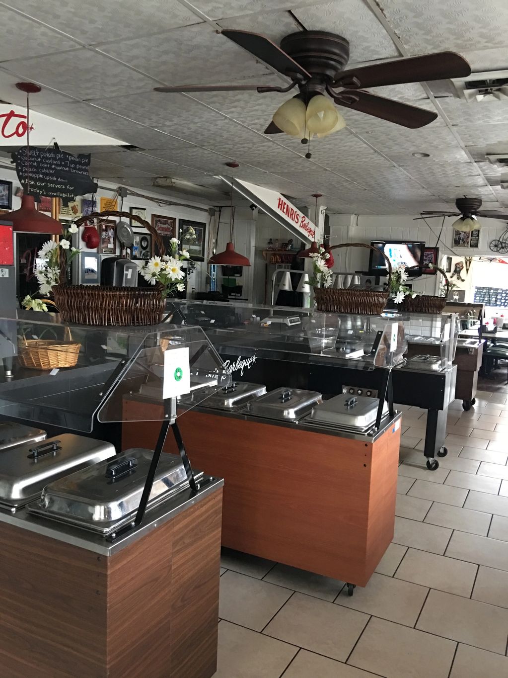 About Us Henri's Hotts Barbeque