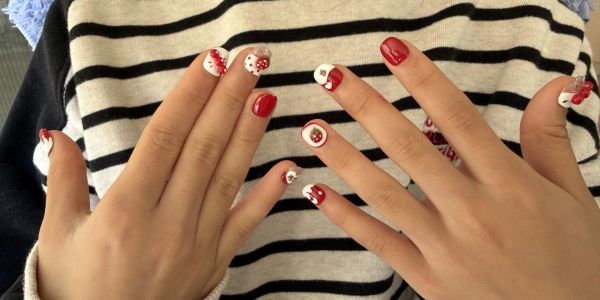 Children press on nails