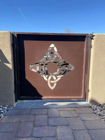 Custom wrought iron gate w/ a Celtic design cut out.
Henderson
Lake Las Vegas
Las Vegas
Boulder City