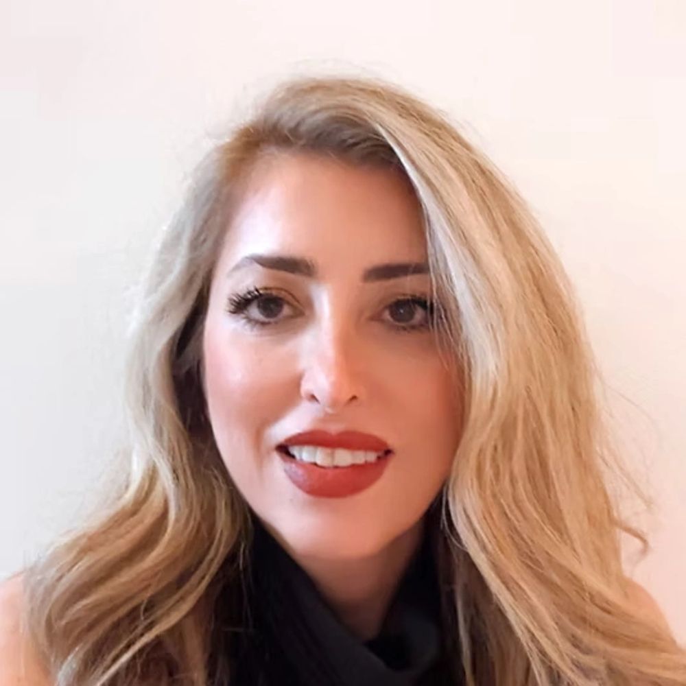 Photo of Dr Ella Farshad