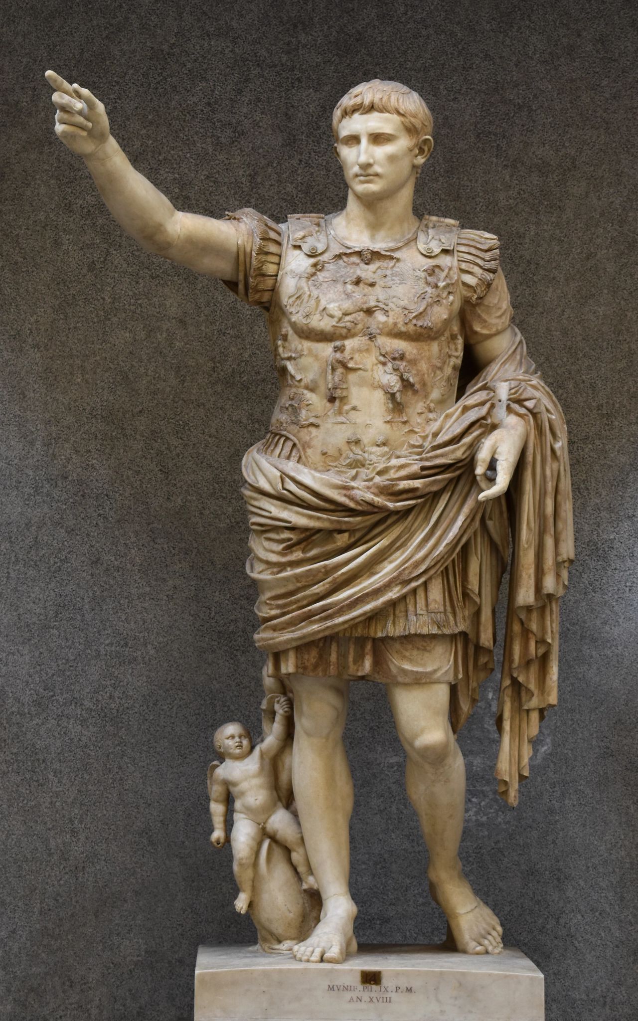 Bellas estatuas: El Doríforo y Augusto de Prima Porta