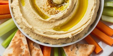 GARLIC HUMMUS