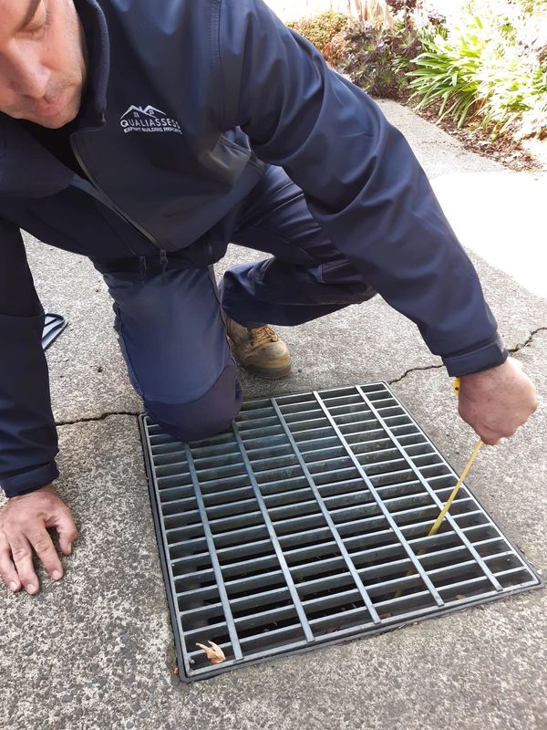 We conduct building defect inspections in Melbourne metro, Melbourne western suburbs and Geelong reg