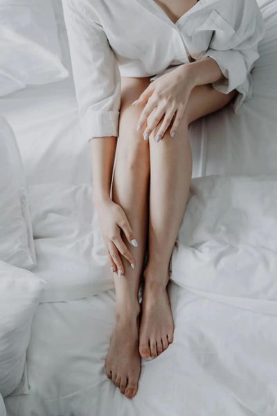 Massage drainant pour stimuler la circulation et détoxifier le corps.