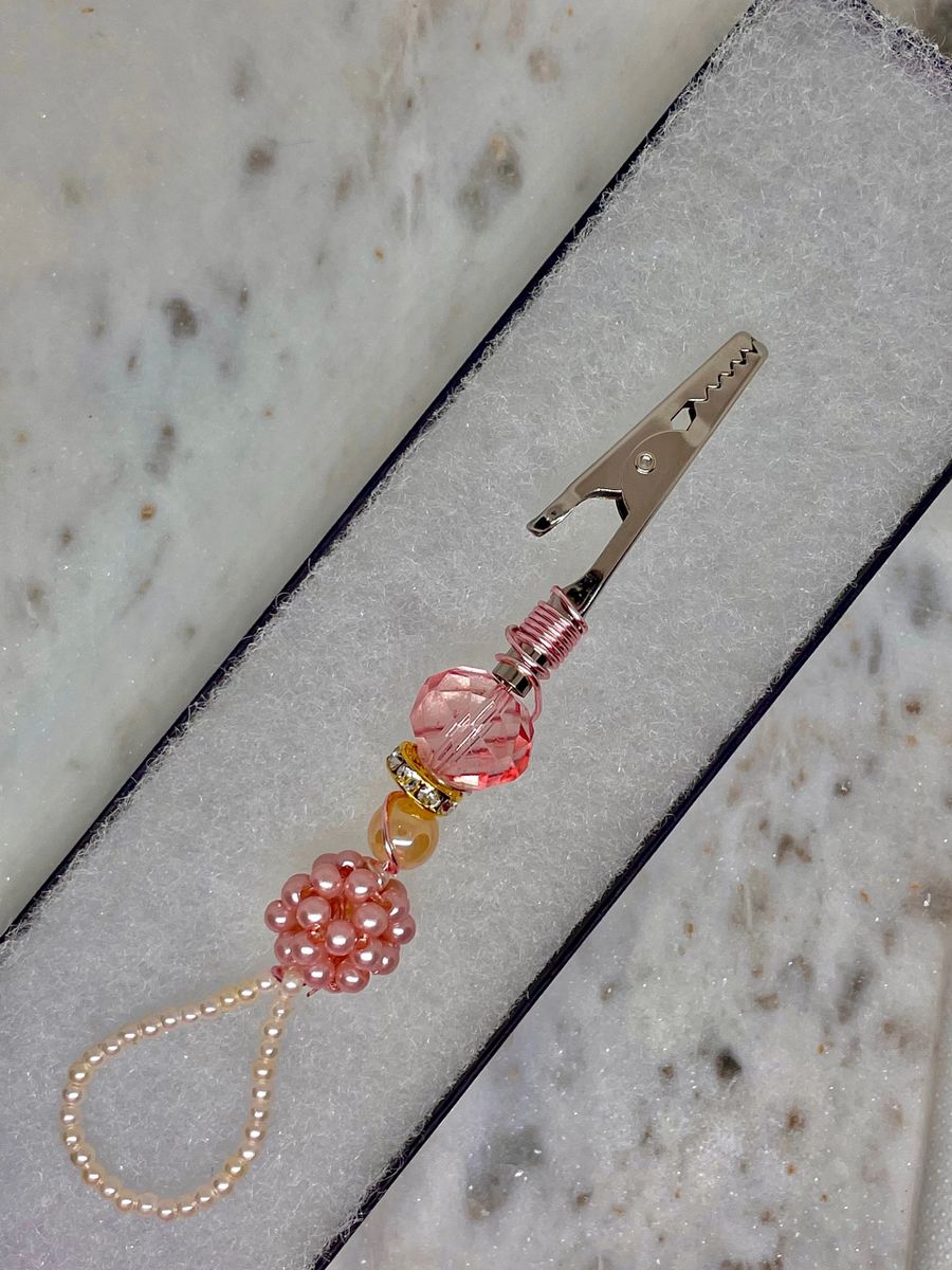 Red & Gold Roach Clip