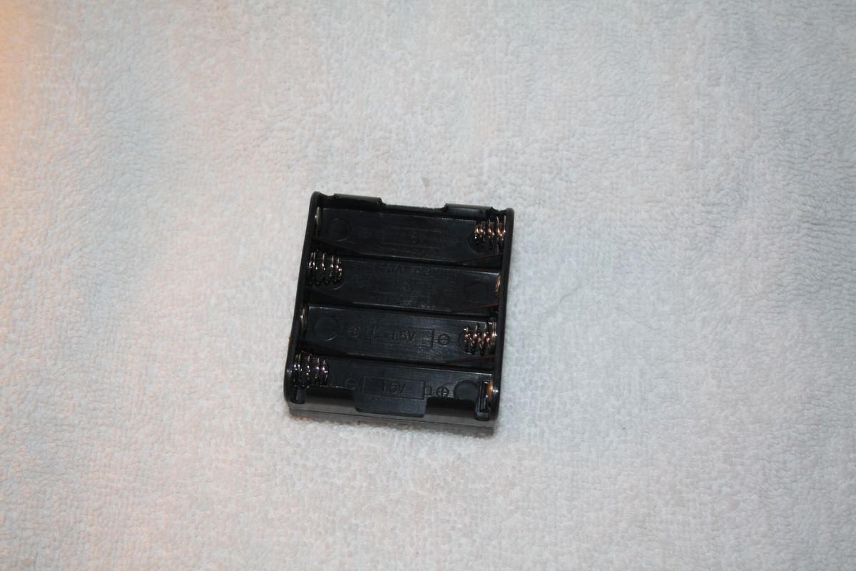 Meade DS 2000 Replacement Telescope Battery Pack uses 8AA Batteries DS2000