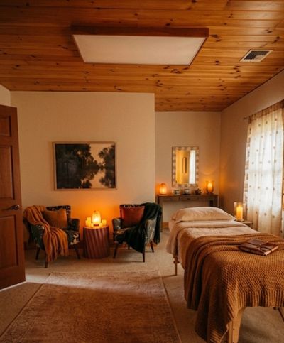 The energy healing room for Reiki and sound therapy at State Street Wellness in Clarks Summit, PA.