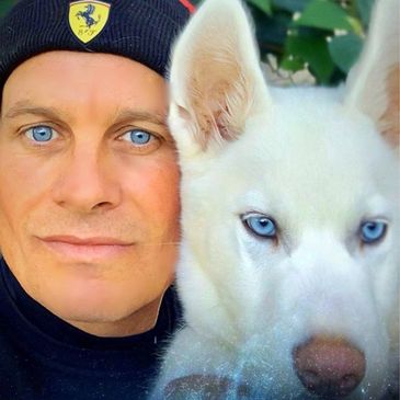 Siberian Husky dog trainer Orange County California. Rescue Husky dog trainer David Utter.
