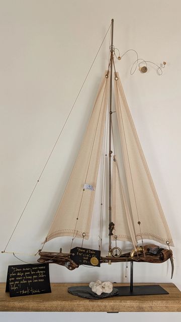 H36"X26"X6"
2025
