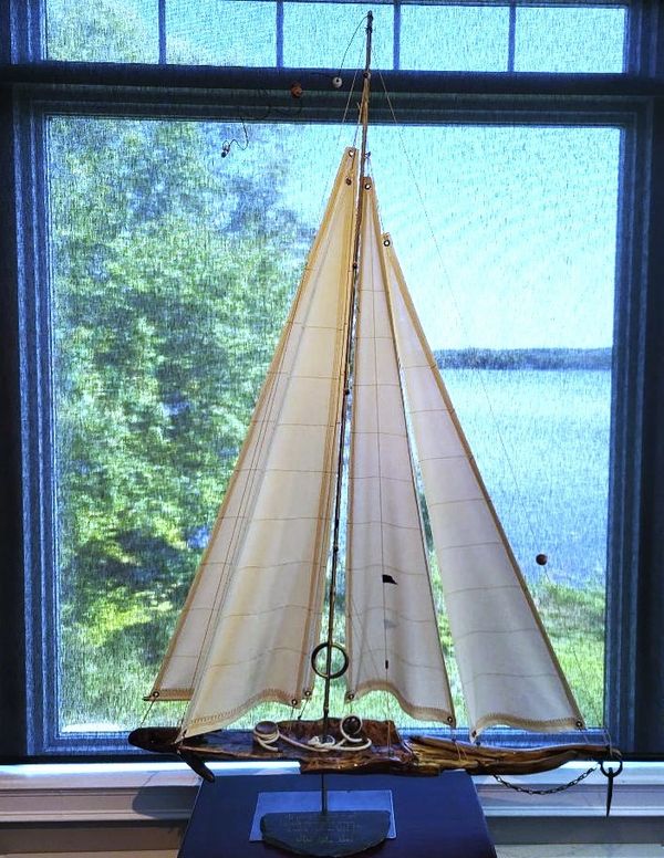 sculptures voiliers, voiliers faits main, art nautique, sculptures artisanales, sculptures voilier.