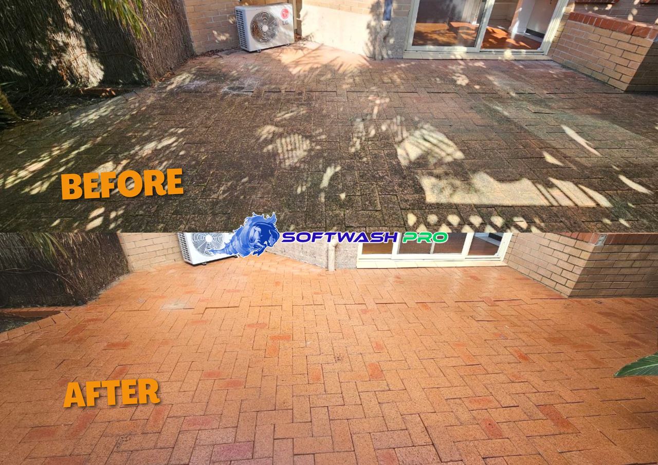 Before and after image of bricks presuure cleaning