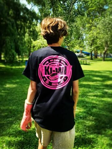 Démarquez-vous avec de belles photos promotionnelles de votre entreprise sur les réseaux sociaux. Co