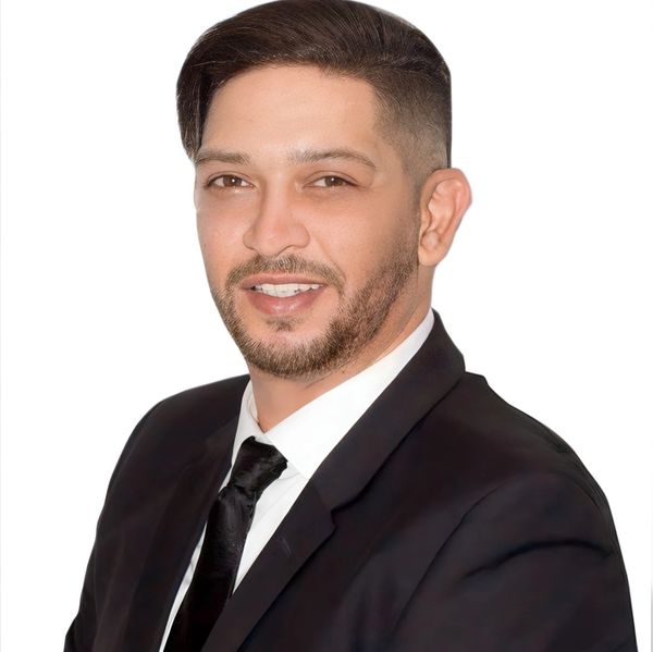 Kenrich Henkel VP International Sales & Marketing