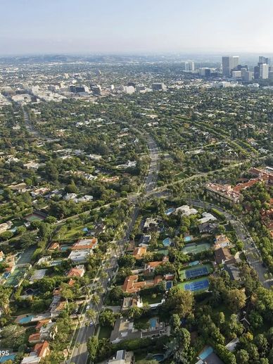 BEVERLY HILLS, CALIFORNIA REAL ESTATE