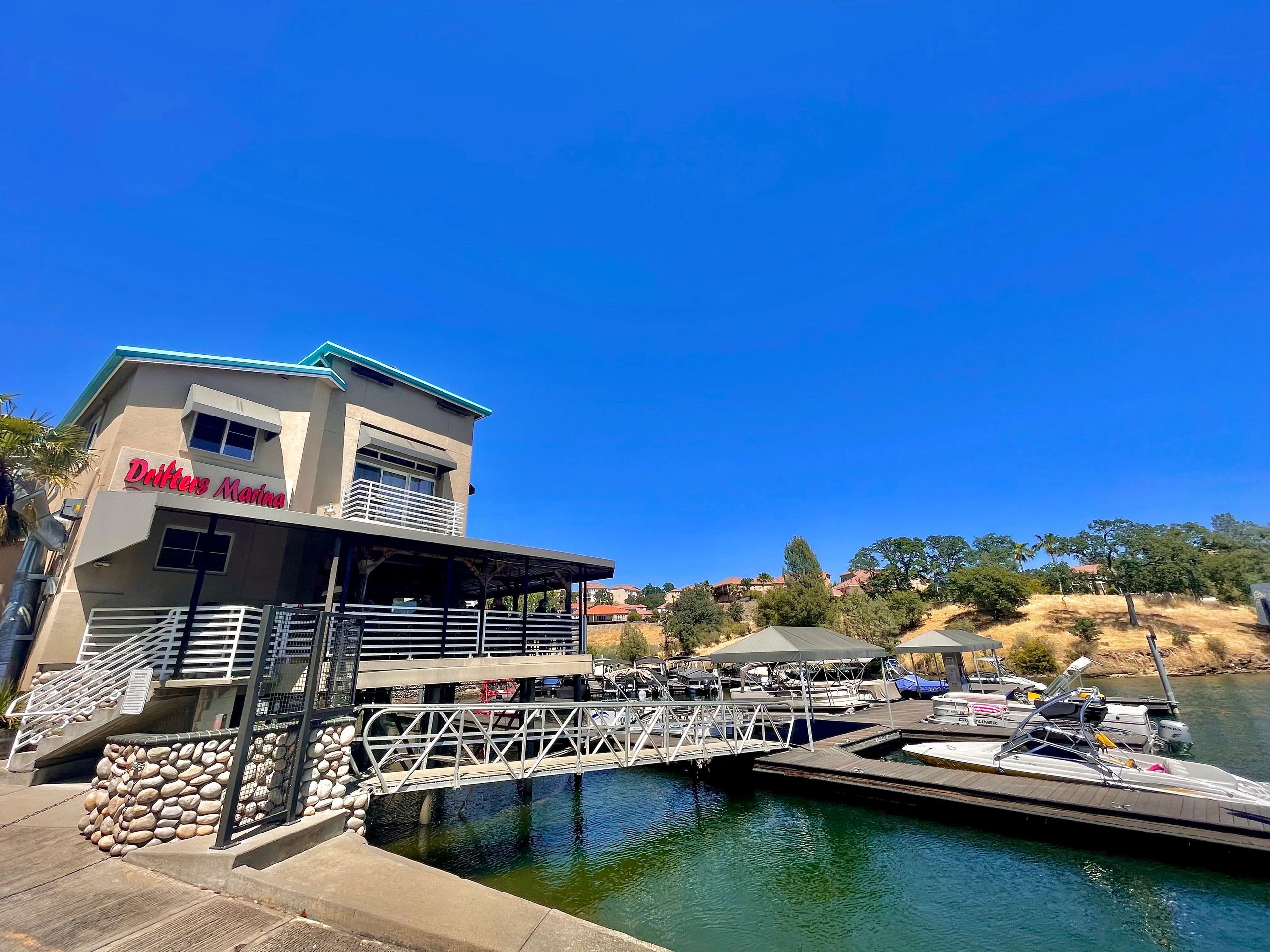 Drifters Marina Burgers, Margaritas, Boats and Marinas