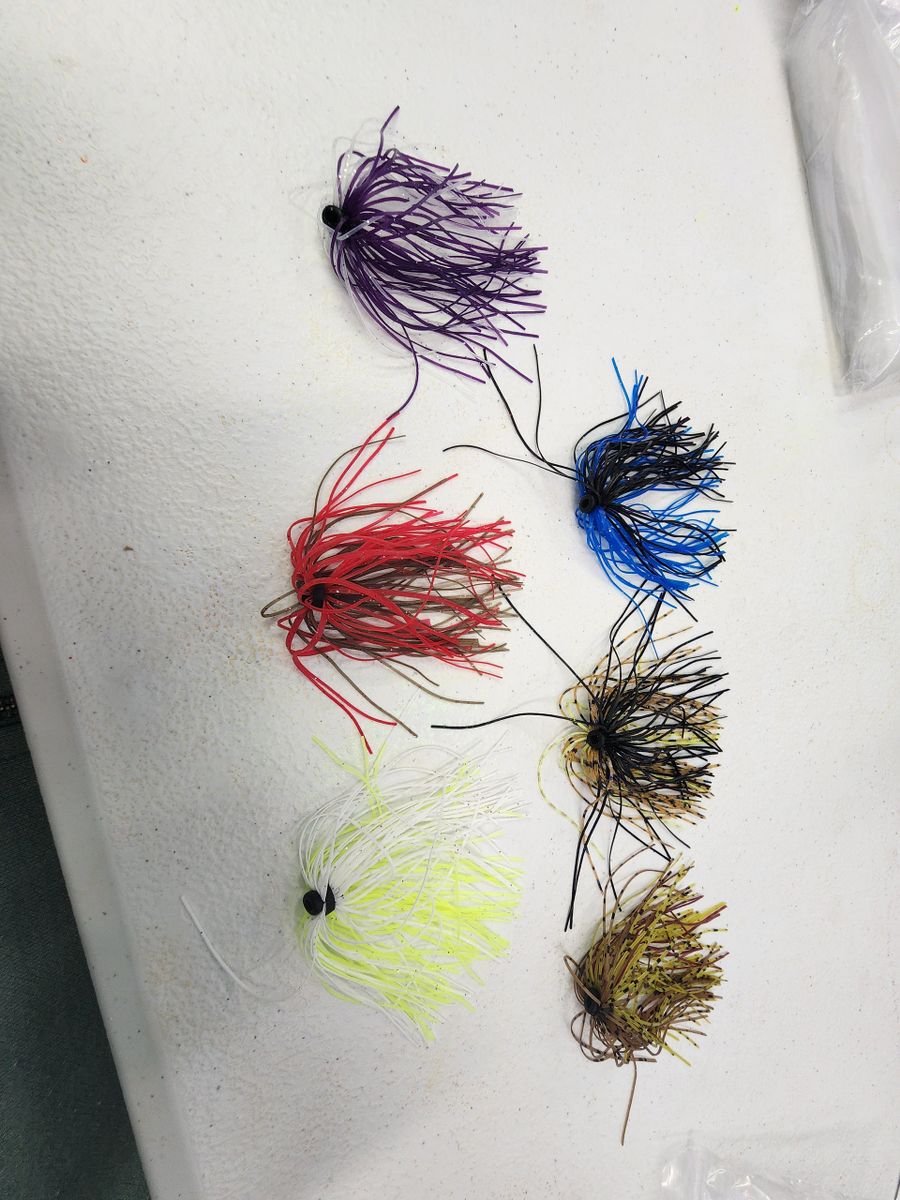 Jig Tying Silicone Skirts