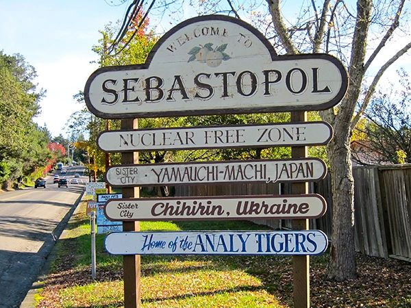 Welcome sign for Sebastopol, a nuclear-free zone with sister cities in Japan and Ukraine.