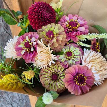 west acre farm produce Mount Brydges Ontario farm stand market garden local flower farm vegetables