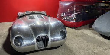 A classic car stored in E&K motors warehouse