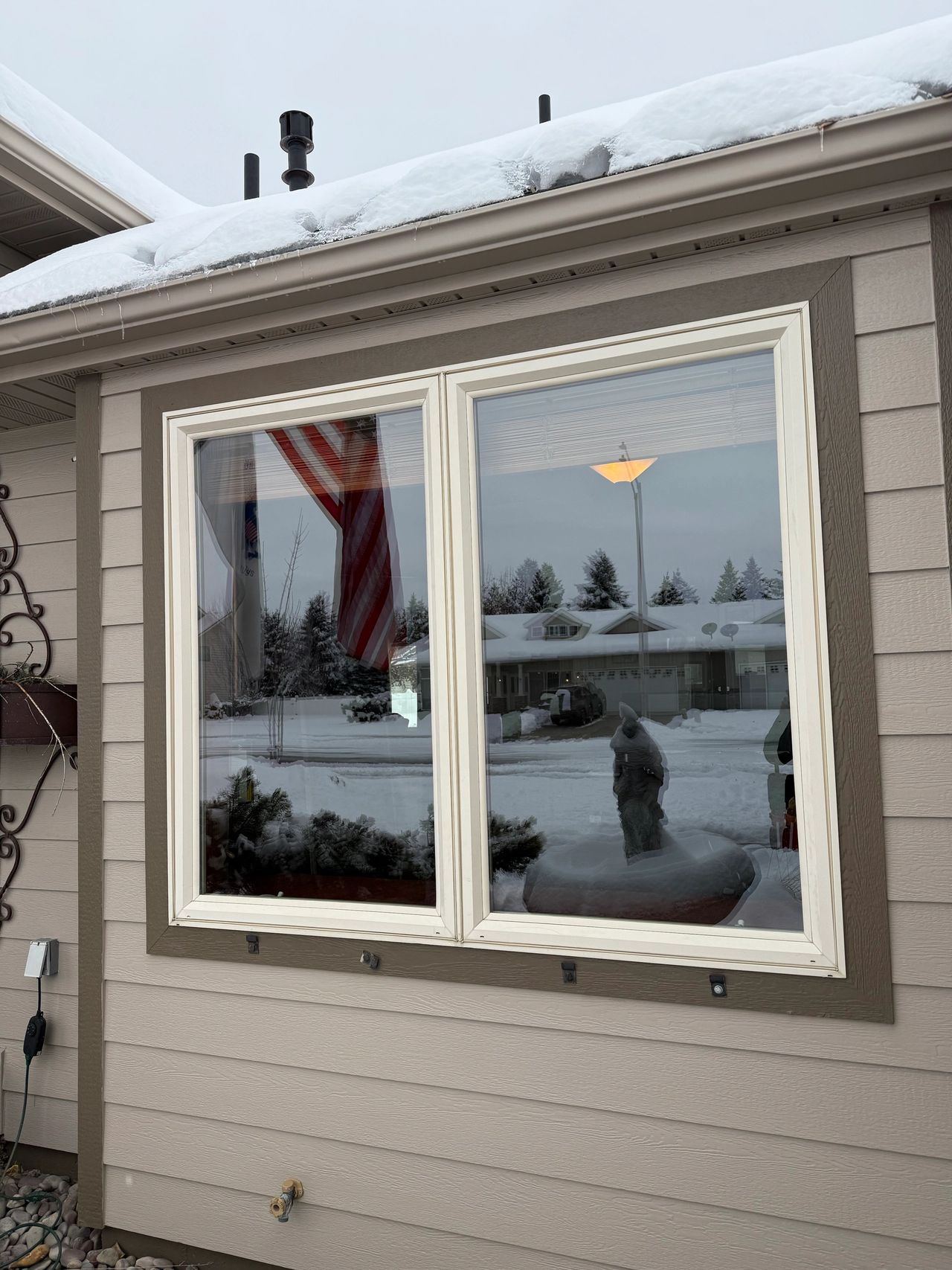Newly installed gridline free glass that Precision Glass installed for a Kalispell client