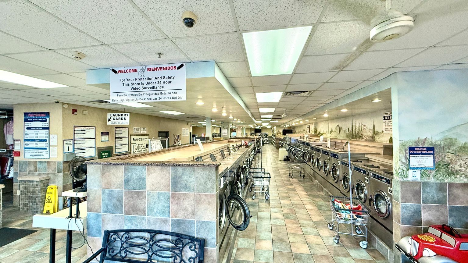 Time To Wash Laundromat photo 8