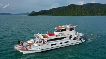 Super Rich Premium Shared Sunset Cruise