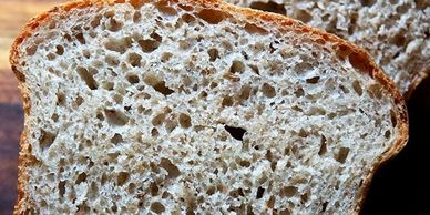A picture of two slices of Rye Bread