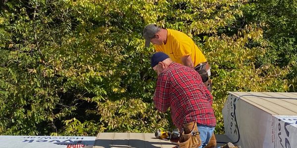Ben Schmidt on the job with his lead framer.