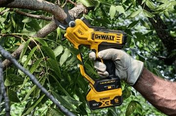 DeWALT A brand you can trust