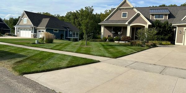 lawn maintenance 