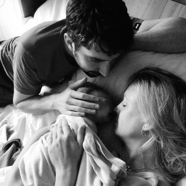 Skin-to-skin, bonding, birth, postnatal, postpartum, connection, family, empowerment, birthing