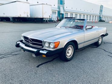 Elagant classic car rentals, ECC. 1976 mercedes 450sl. elegantcarrentals.com