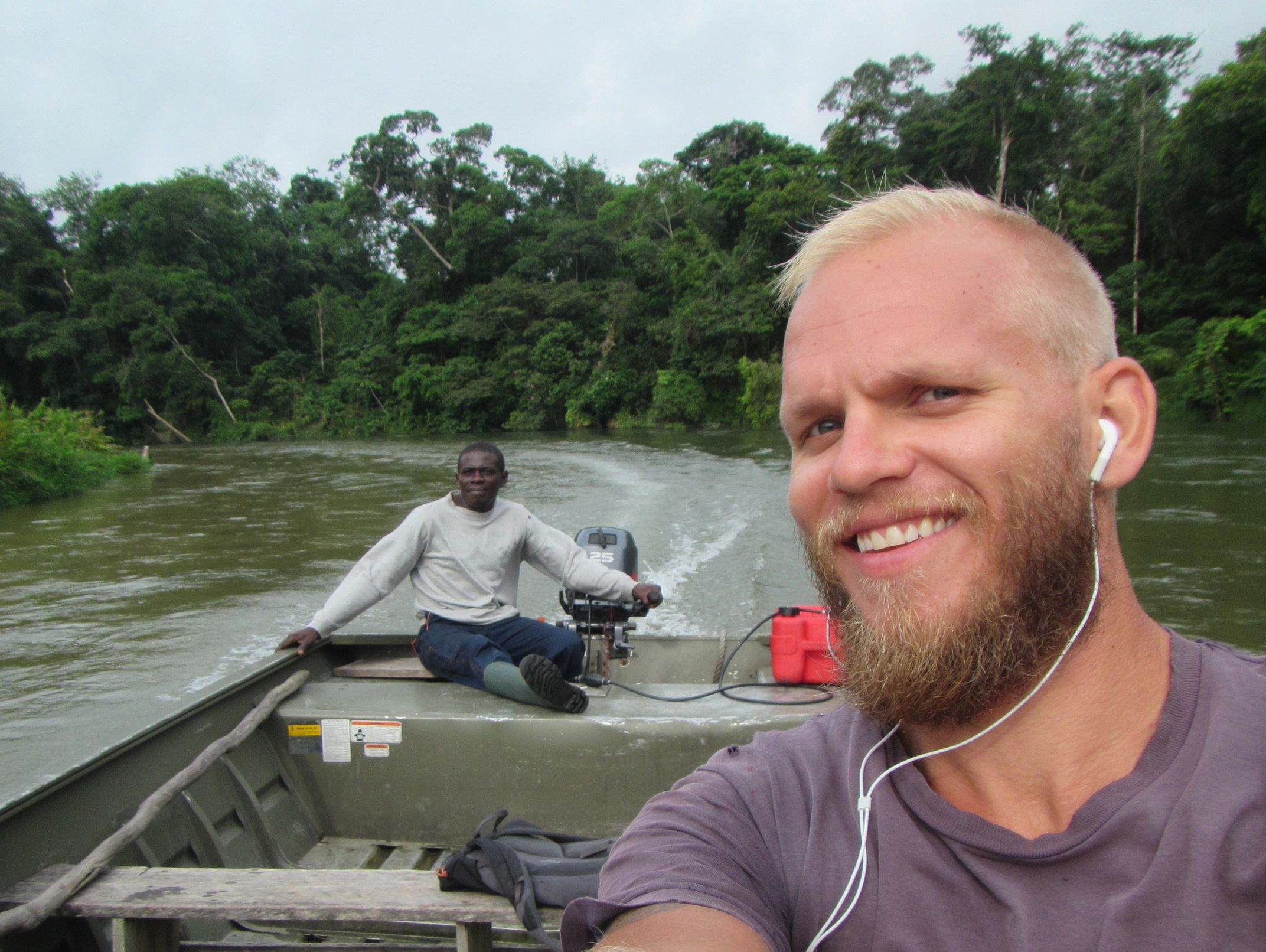 Riding the river in Bateke Plateau, 2016. 