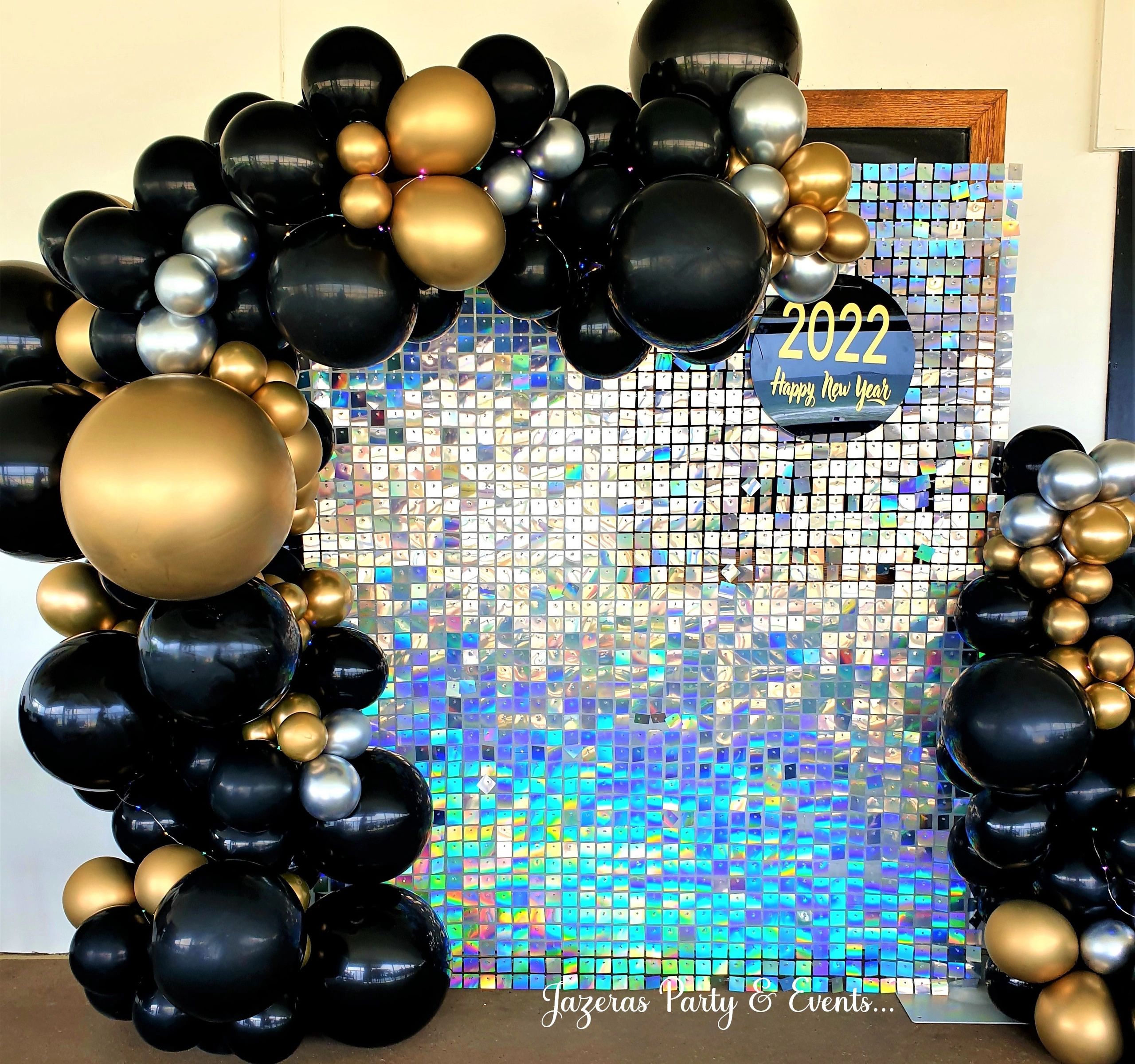 Shimmer wall with balloon garland