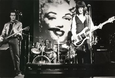The Pop, Live at The Whisky, the early band as a 3 piece with their Pop-Art slideshow, David Swanson